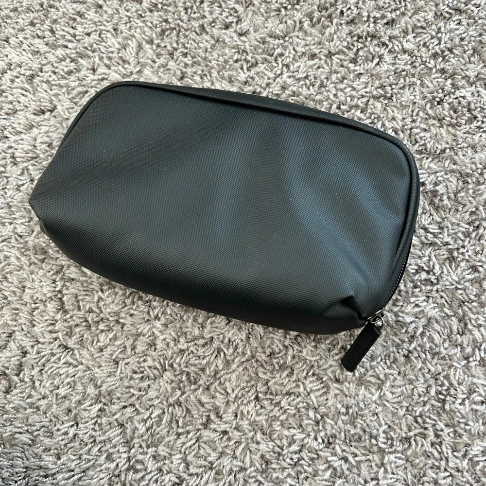 Tech Black Tech Travel Organizer Case Pouch Bag trapper keeper Zipper‎ Pockets